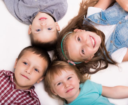 AKTUÁLIS - Családpolitikai intézkedések: kedvezmények és kockázatok