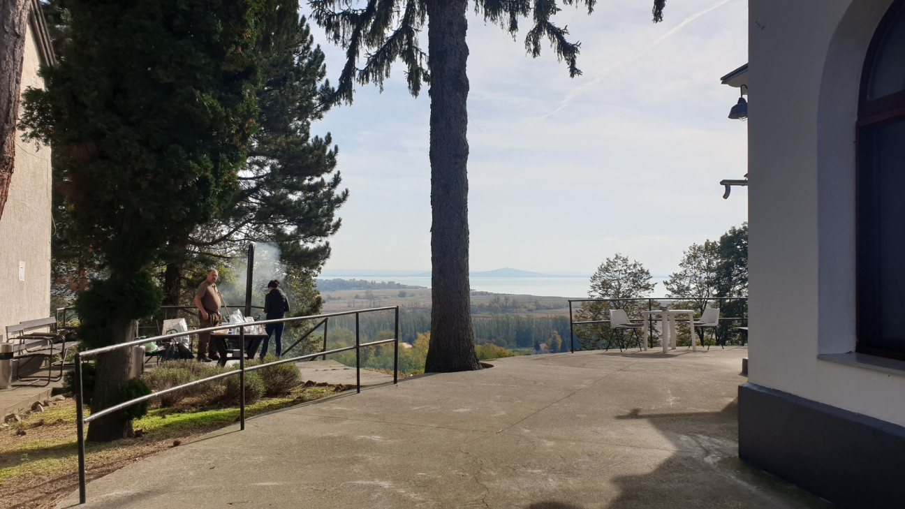 Feltöltődés a szezon közepén, szakszervezeti kedvezménnyel