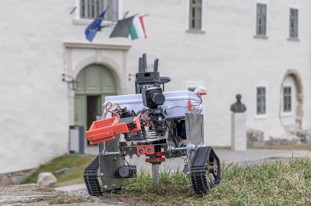 Mesterséges intelligenciát alkalmazó mezőgazdasági robotot fejlesztettek magyar kutatók