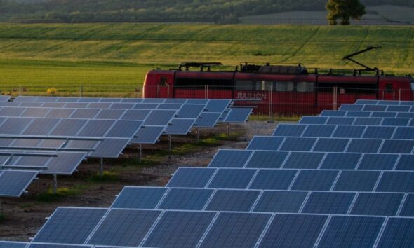 Az év végig megkétszerezi napenergia-termelő kapacitásait a Budapesti Közművek