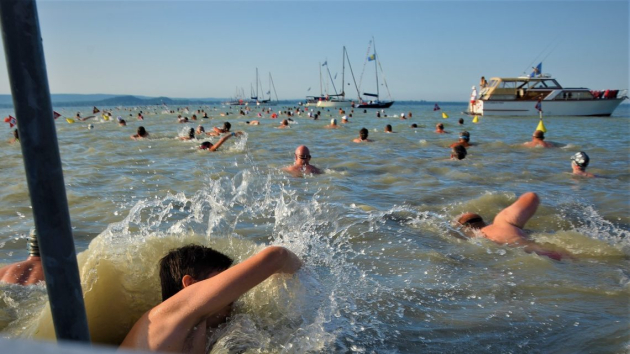 A helyek kétharmada már elkelt a Balaton-átúszásra