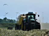 Van eredménye a gazdák tiltakozásának: az EU a közös agrárpolitika felülvizsgálatát javasolja
