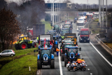 A lengyel gazdák ismét lassítják a forgalmat az egyik átkelőn az ukrán határon