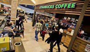 A Starbucks amerikai dolgozói szakszervezetet alapítanak, hiába ágál ellene kétségbeesetten a gigacég