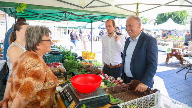 A magyar kormánynál középpontban van a vidéki életforma, a hagyományok megőrzése - mondta az agrárminiszter szombaton Pécsen