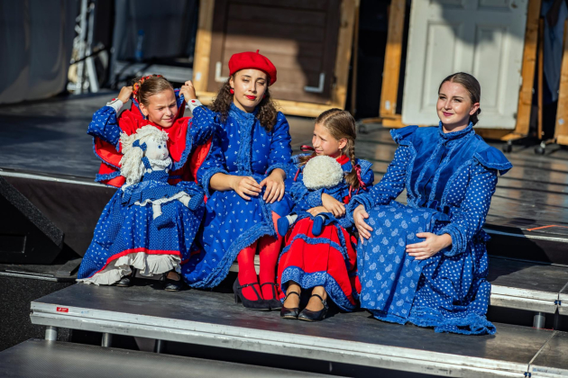 VISELJÜK A HAGYOMÁNYAINKAT